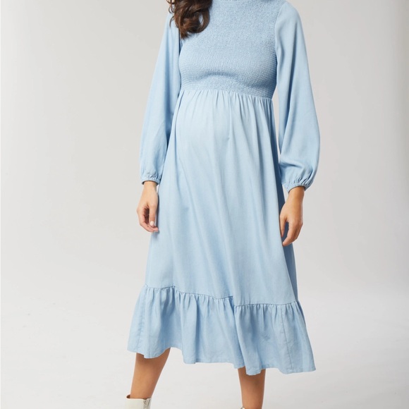 INGRID & ISABEL Meadow Chambray Maternity Dress - Picture 2 of 11